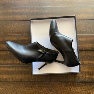 Cole Haan Leather Ankle Bootie Size US 6